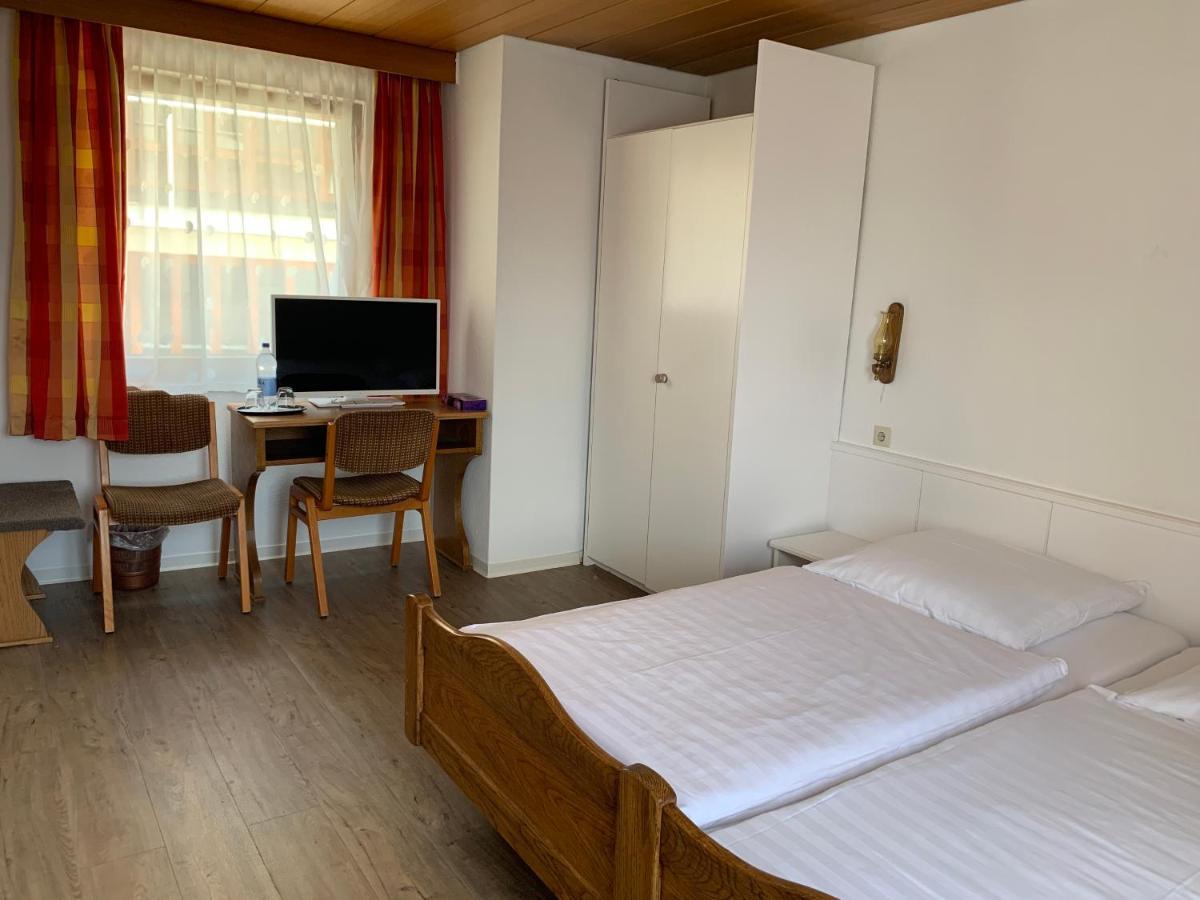 Gasthof Zum Baeren Asperg Extérieur photo