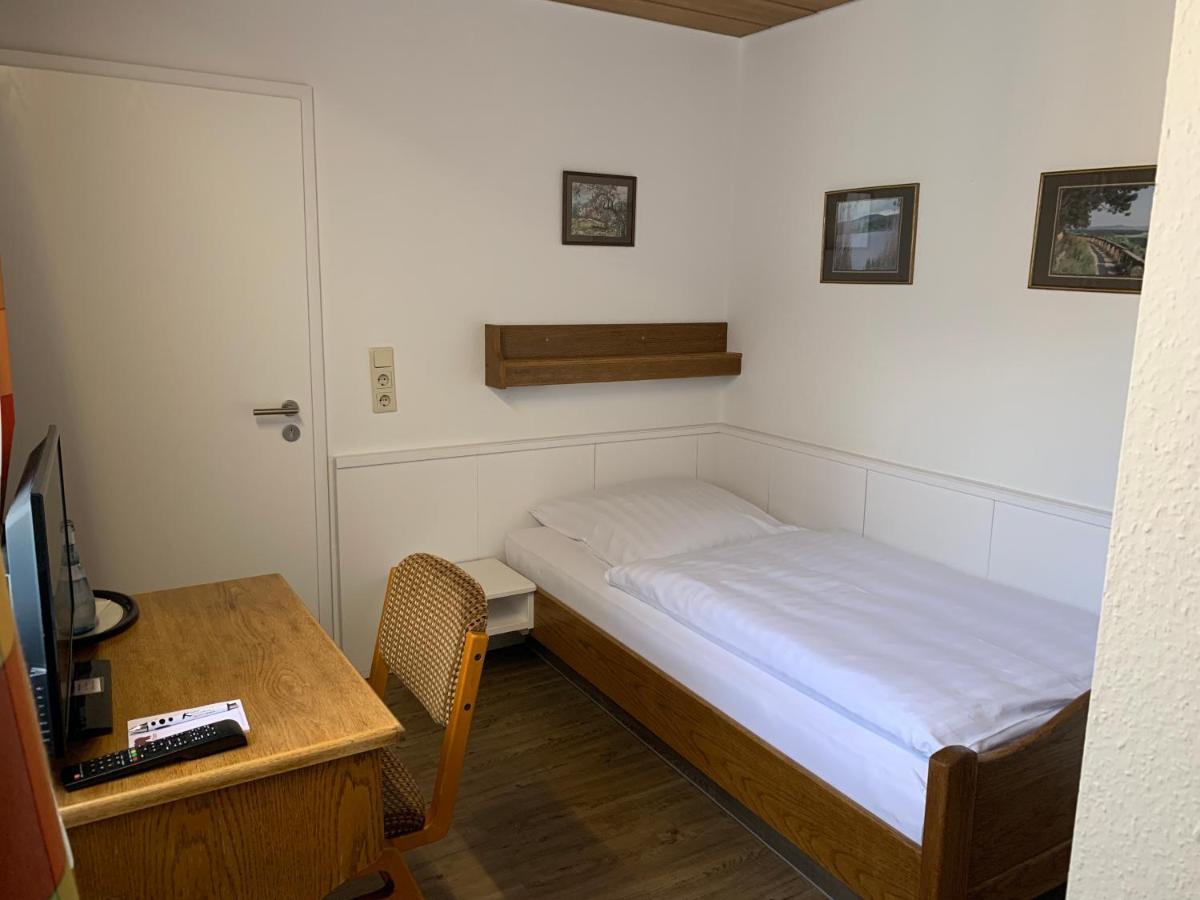 Gasthof Zum Baeren Asperg Extérieur photo