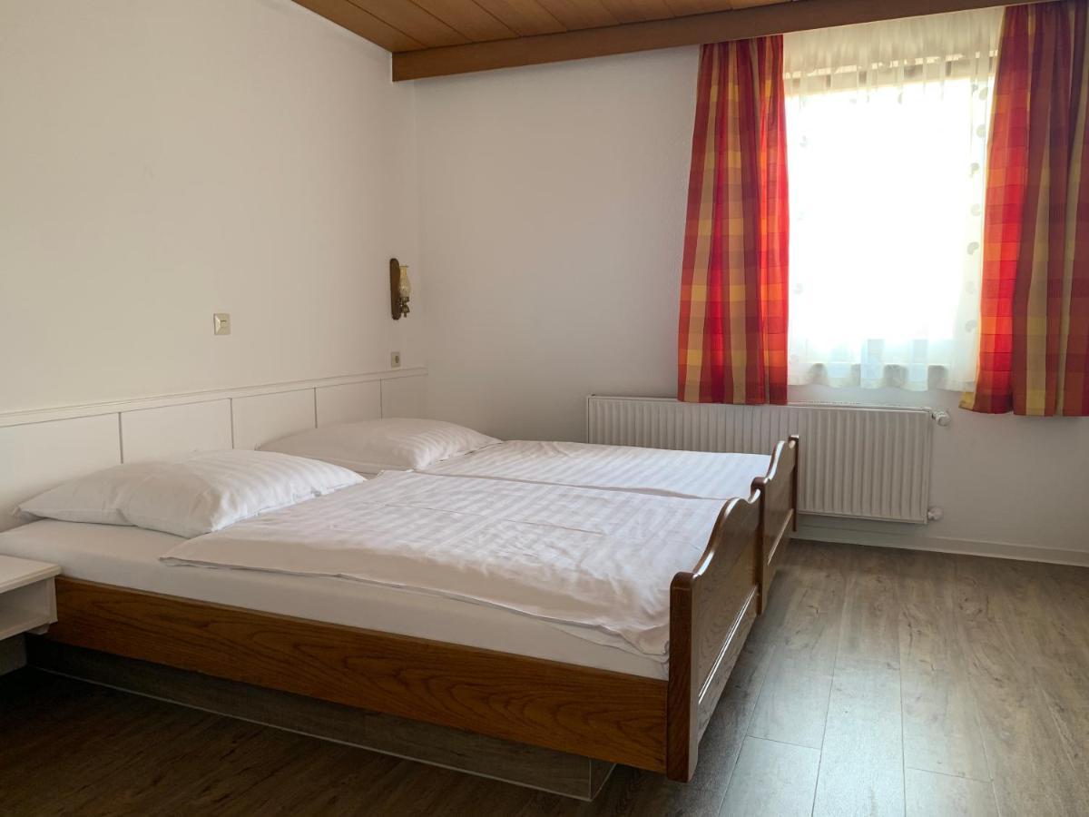 Gasthof Zum Baeren Asperg Extérieur photo